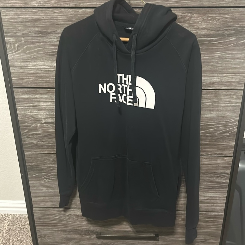 Women’s North Face hoodie